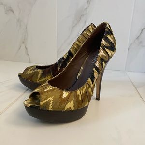 Brown and Green Satin Open Toed Pump